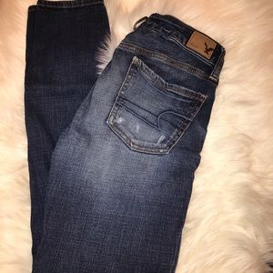 American eagle ripped skinny jeans